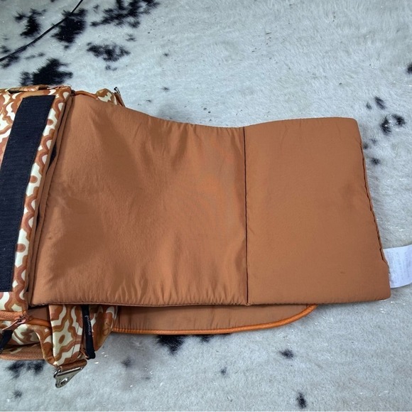 Petunia Pickle Bottom Orange Floral Rio Print White Diaper Bag - Picture 13 of 14